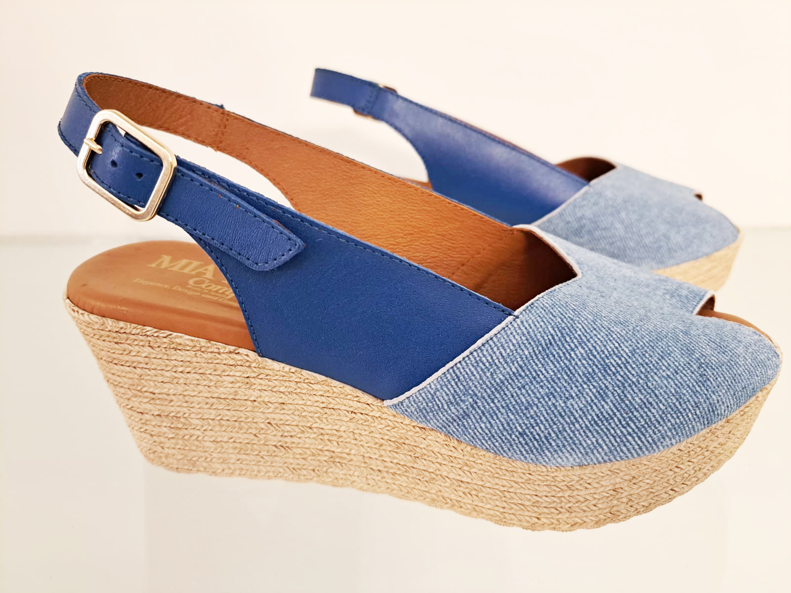 Mia Luxe Comfort wedges